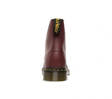 Carica l&#39;immagine nel visualizzatore di Gallery, DR MARTENS | 1460Z DMC 8-EYE BOOT | CHERRY SMOOTH
