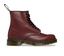 Carica l&#39;immagine nel visualizzatore di Gallery, DR MARTENS | 1460Z DMC 8-EYE BOOT | CHERRY SMOOTH
